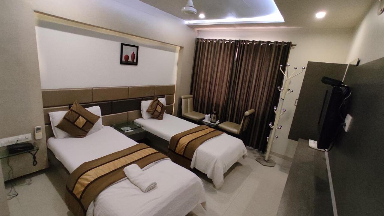 Hotel Flair Inn Ahmedabad Exterior foto