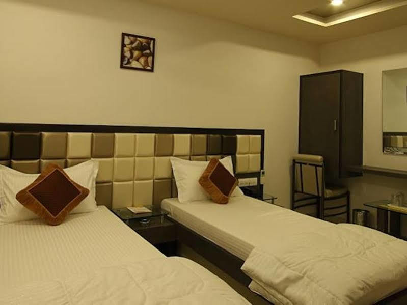 Hotel Flair Inn Ahmedabad Exterior foto