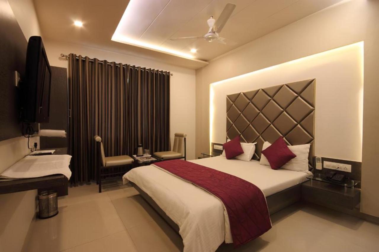 Hotel Flair Inn Ahmedabad Exterior foto