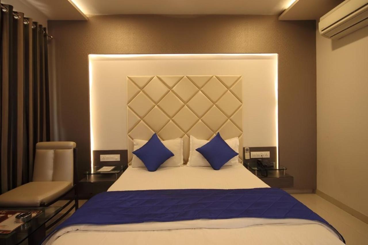 Hotel Flair Inn Ahmedabad Exterior foto